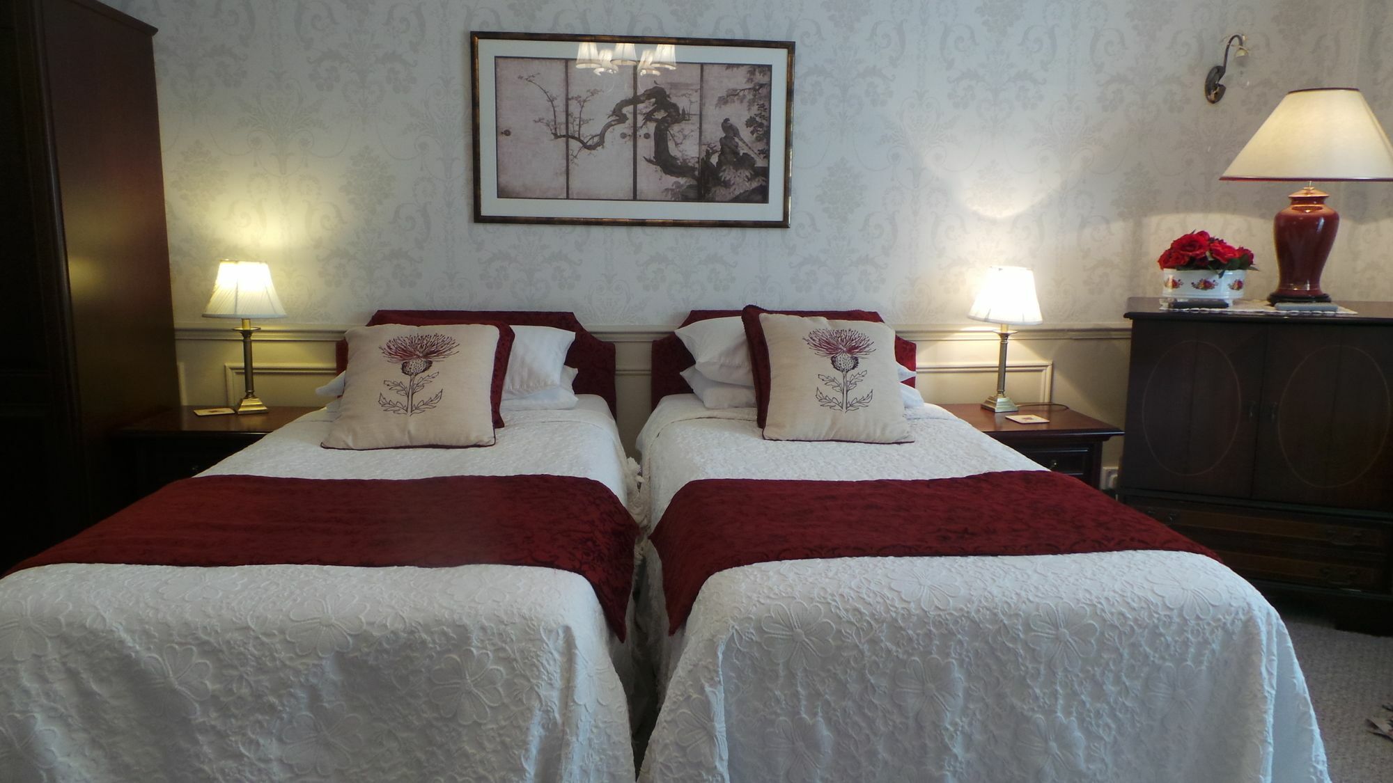 Comelybank Guesthouse Кріфф Екстер'єр фото